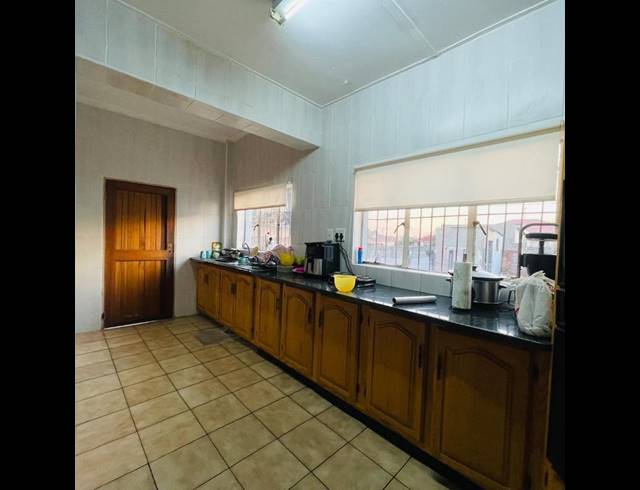 3 BEDROOM HOUSE FOR SALE IN PRIMROSE EAST